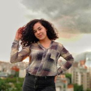 Meet your Posher, Veronica